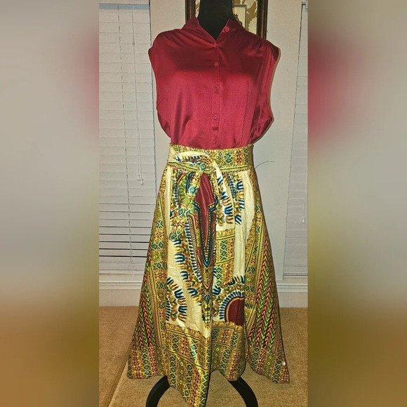 Touch Me brand Africa print Maxi skirt and Burgundy blouse. - Picture 2 of 2